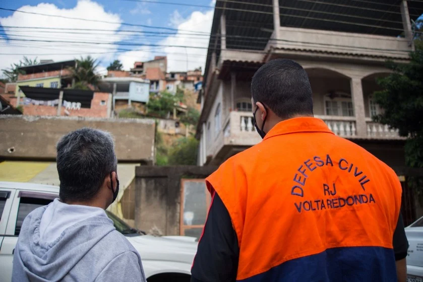Volta Redonda trabalha prevencao em areas de risco antes do periodo de alerta da Defesa Civil